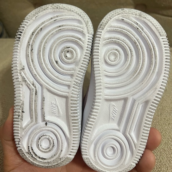 Toddler Nike ladybug shoes. Size 5c used once. - Picture 3 of 3